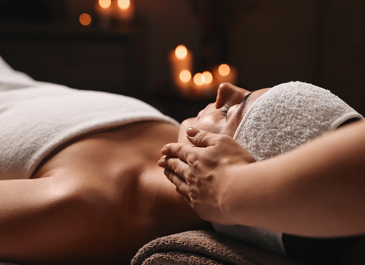 Une esthéticienne expérimentée